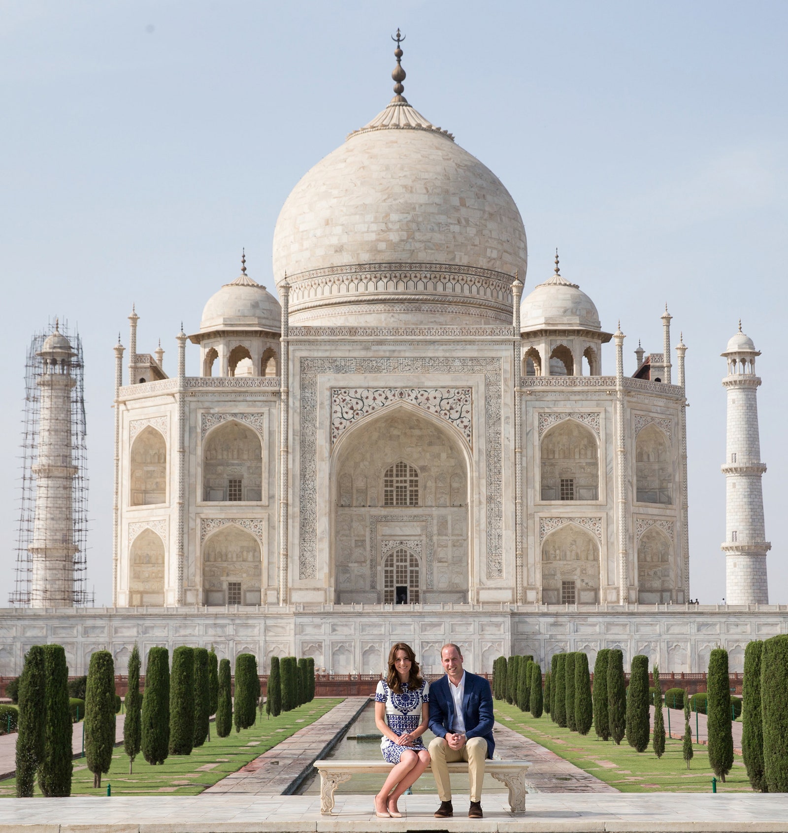 William en Kate bootsen het beroemde Taj Mahal-portret van prinses Diana uit 1992 na op 16 april 2016