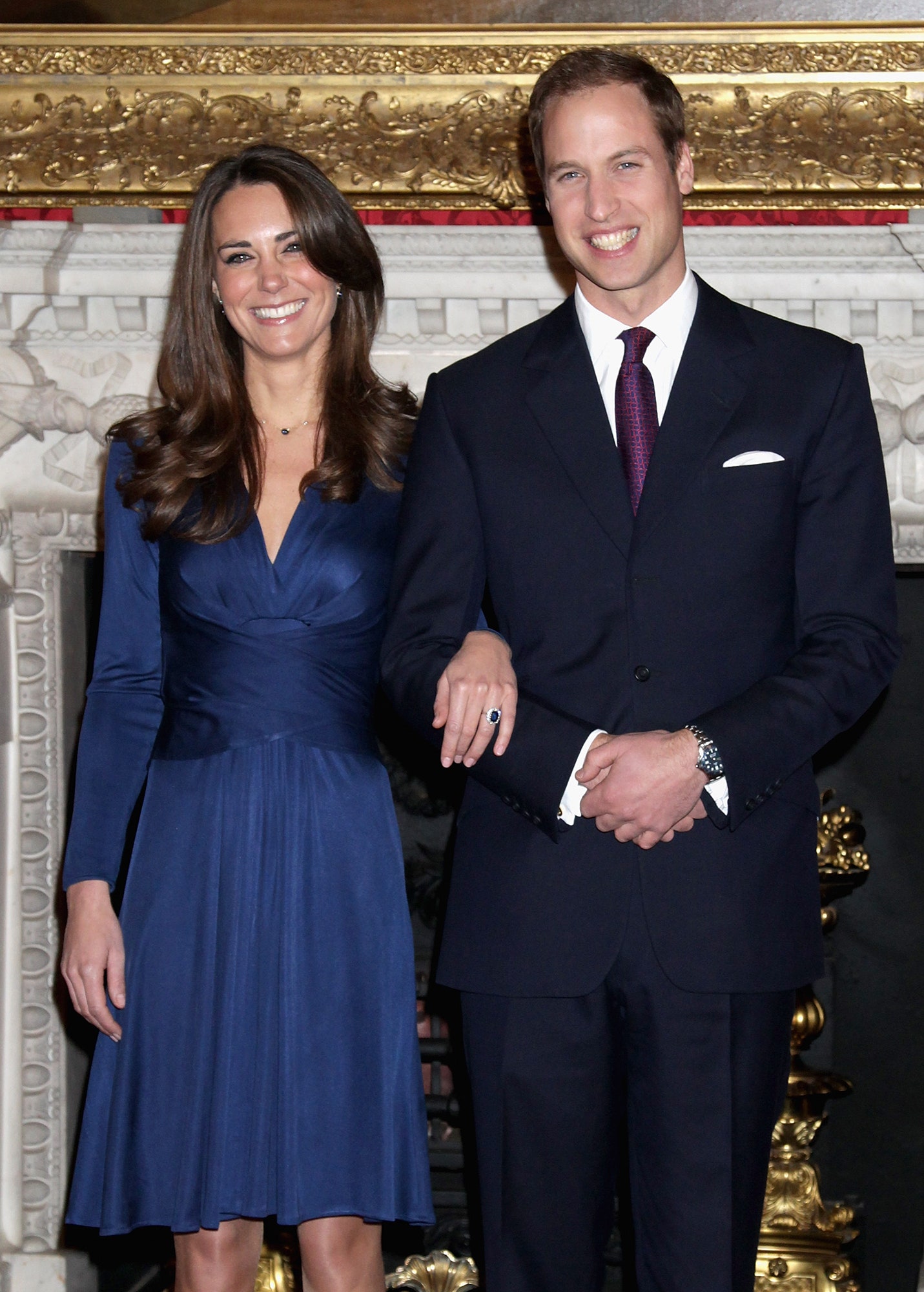 Prins William en Kate Middleton bevestigen hun verloving op 16 november 2010