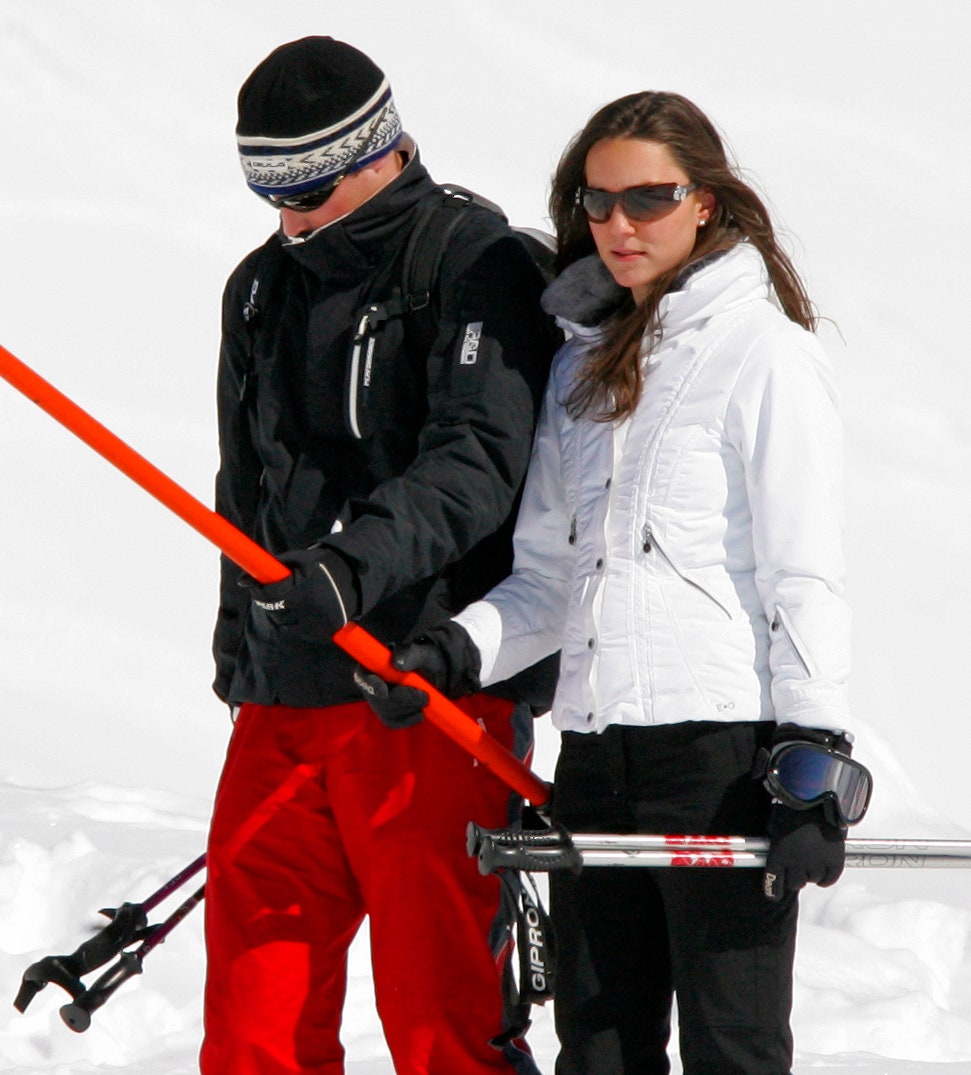 Prins William en Kate Middleton in Klosters, Zwitserland, tijdens hun skireisje in maart 2008