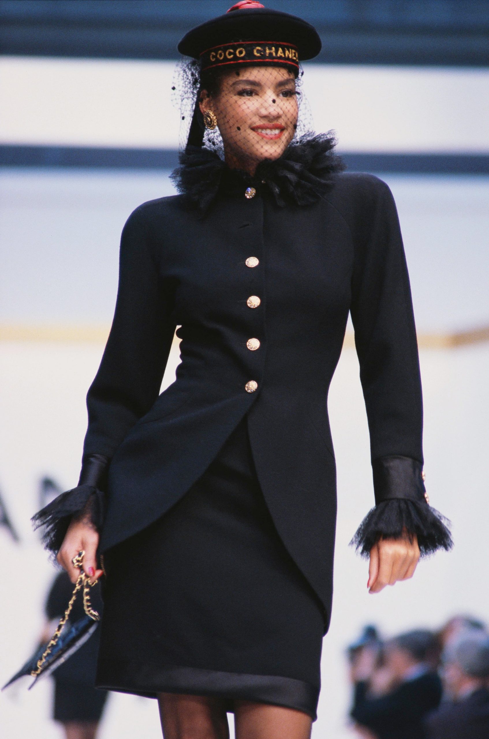 Veronica Webb op de catwalk bij Chanel