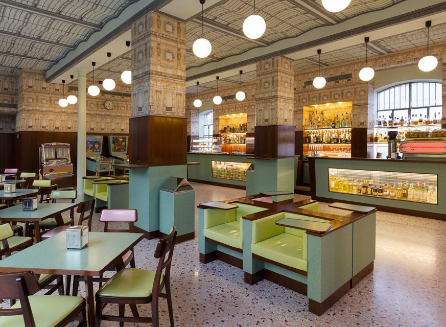 Bar Luce in Milaan