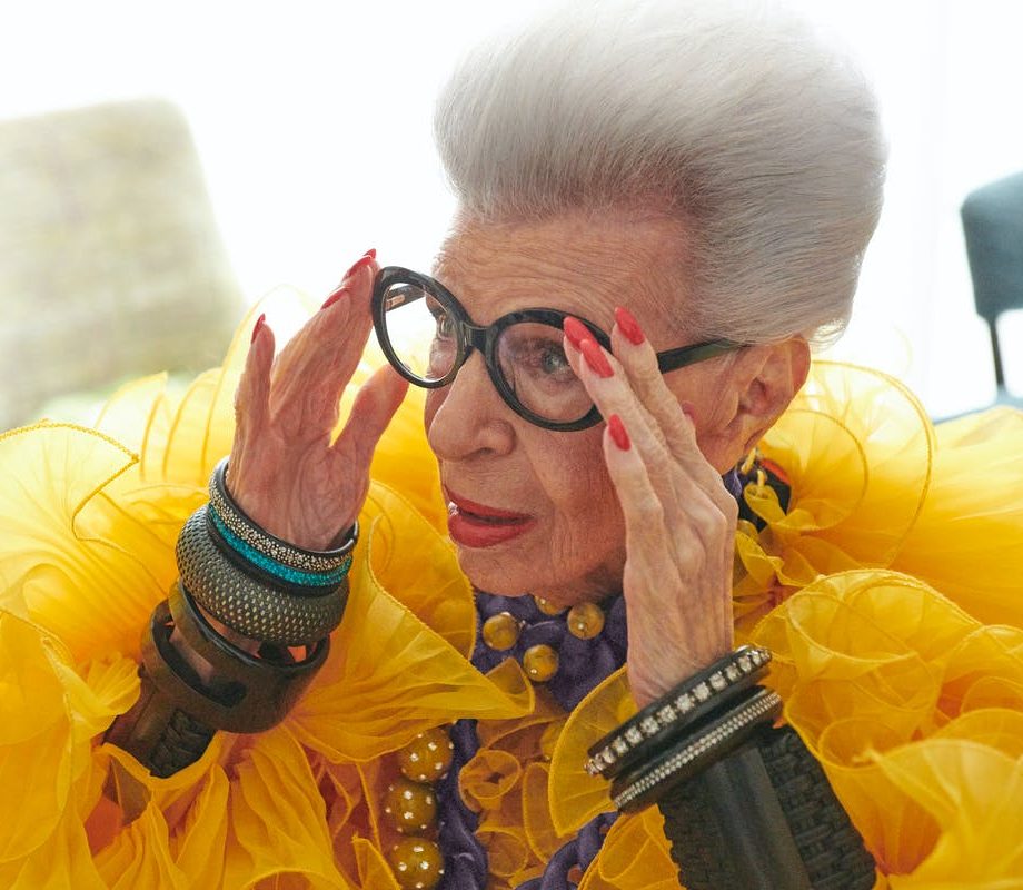 shop-nu-de-eclectische-collectie-van-100-jarig-mode-icoon-iris-apfel-voor-hm-209141