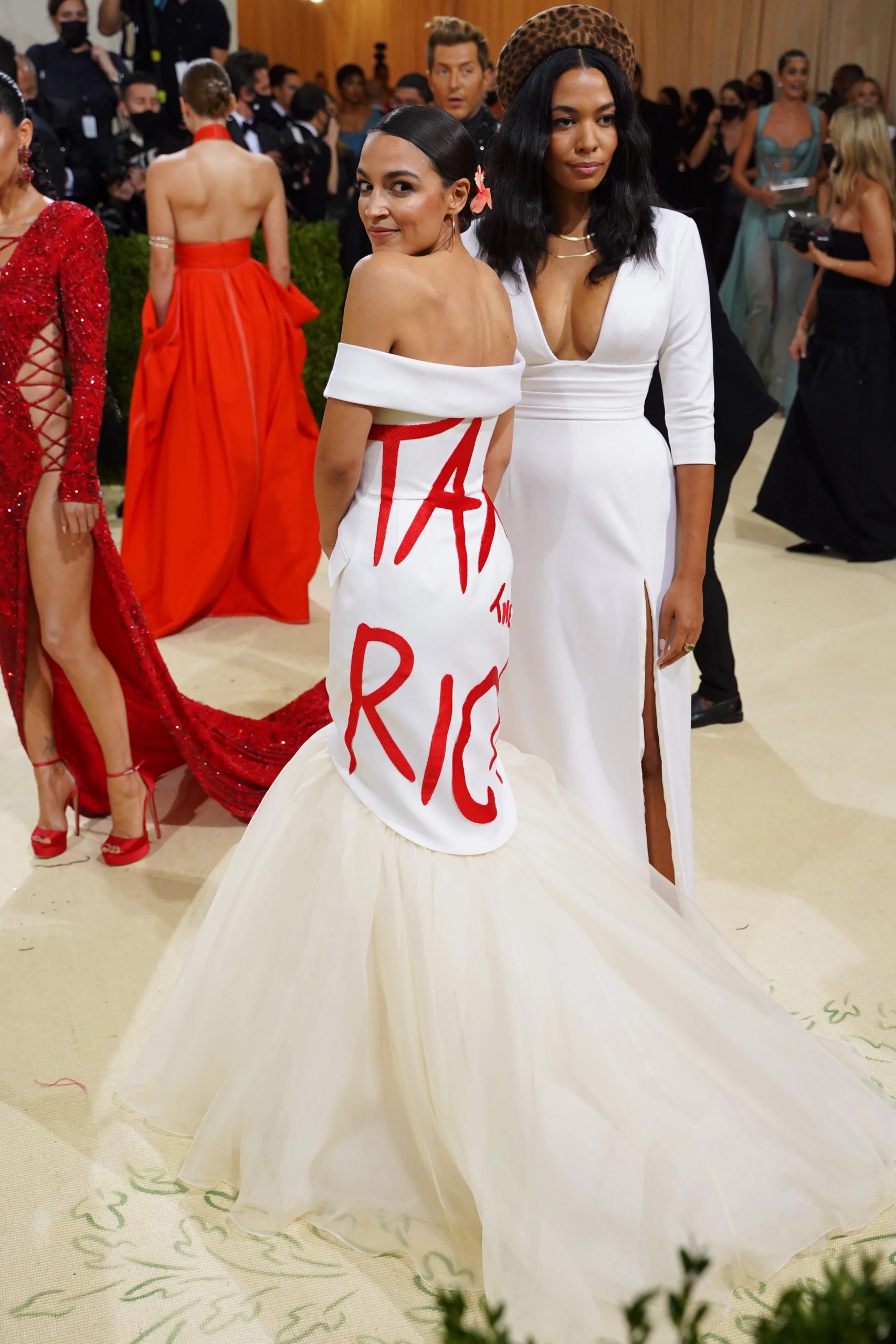 Alexandria Ocasio-Cortez op het Met Gala