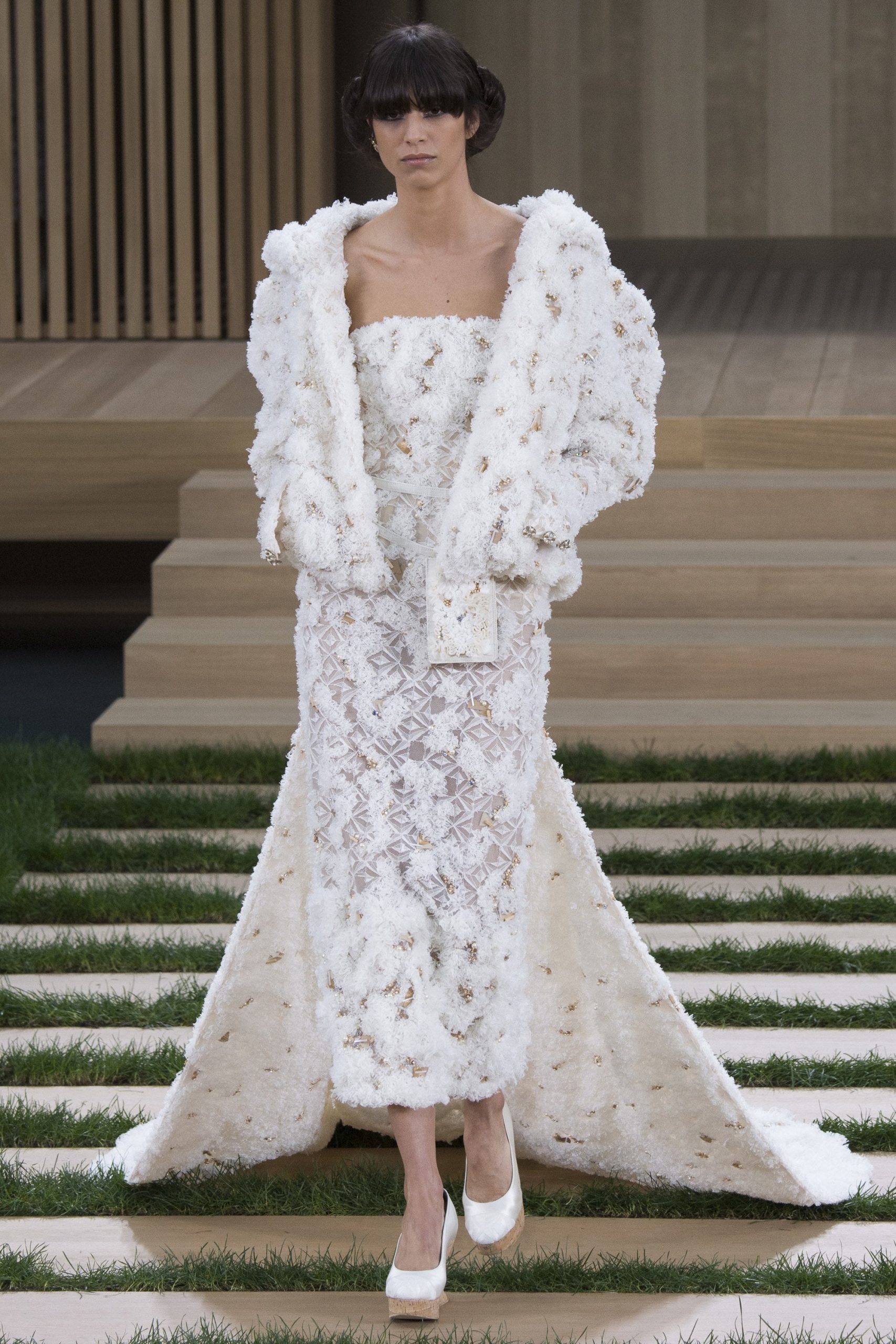 Chanel couture lente/zomer 2016 showde een van de mooiste Chanel-trouwjurken