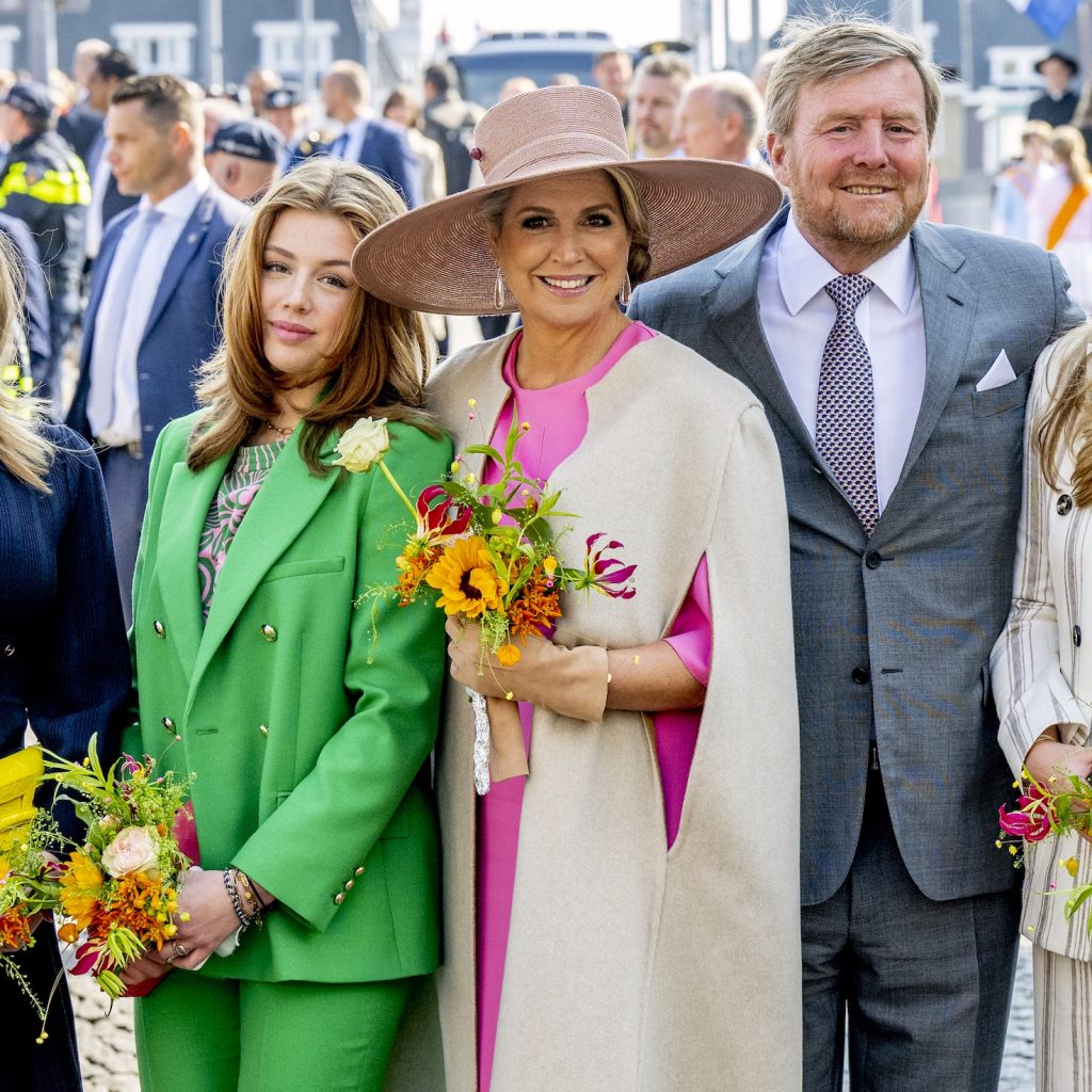 Koningsdag 2022: Dit Dragen Máxima En De Prinsessen - Vogue Nl