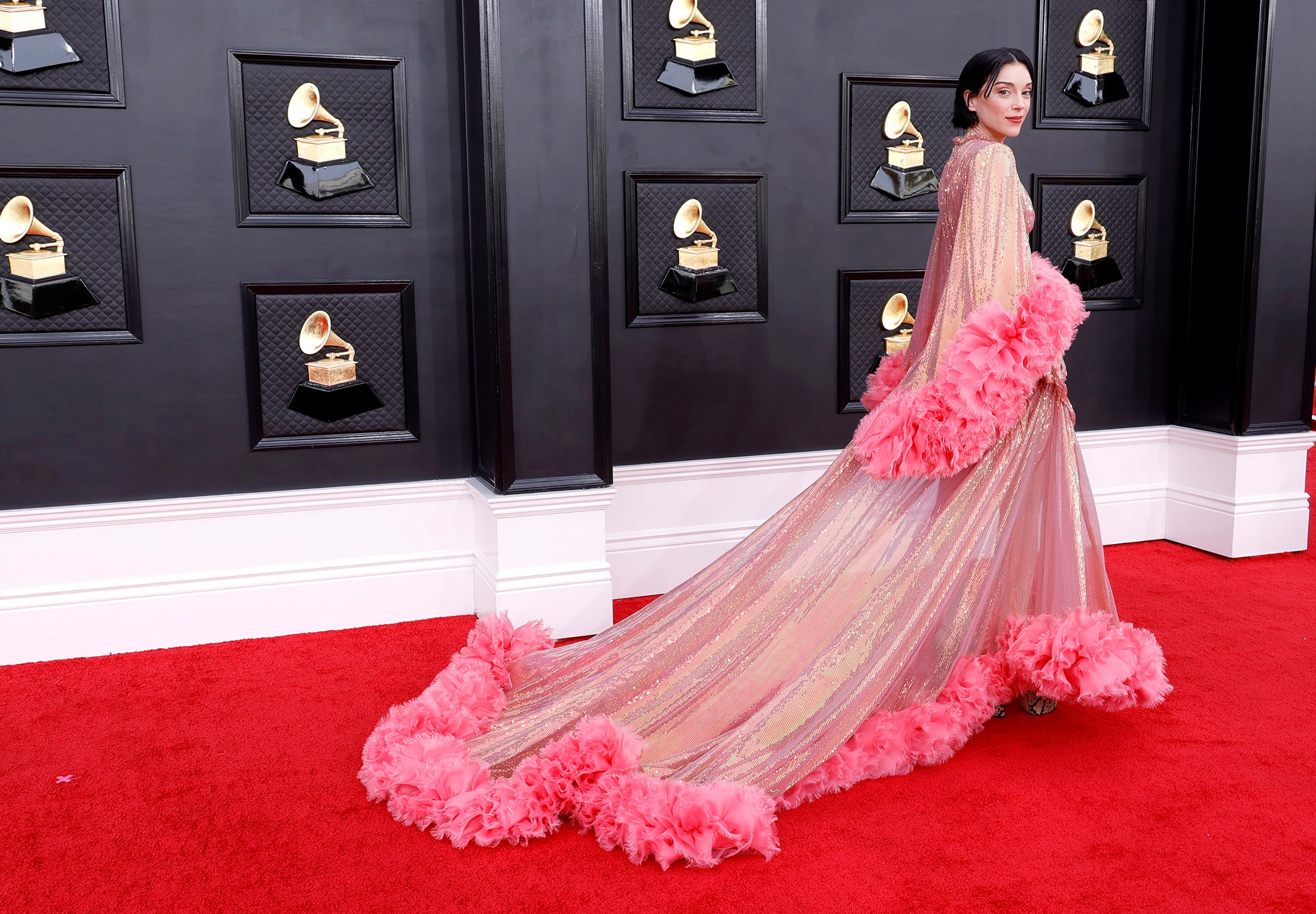 St Vincent bij de Grammy Awards 2022