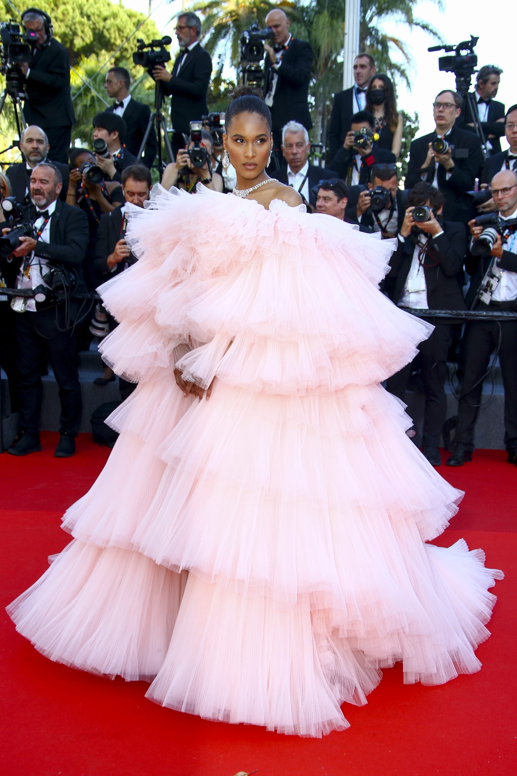 Cindy Bruna op het Cannes Filmfestival 2022