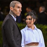 Kourtney Kardashian en Travis Barker tijdens het Met Gala 2022