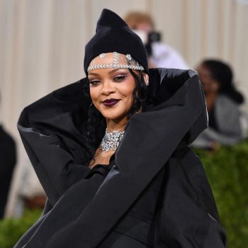 rihanna-wint-het-met-gala-2022-zonder-aanwezig-te-zijn-211032