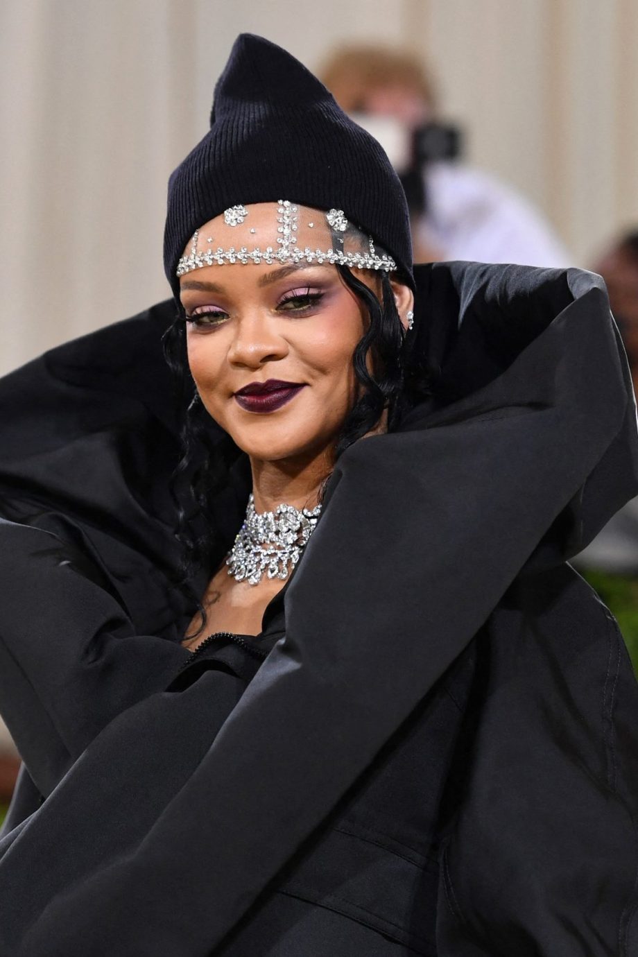 rihanna-wint-het-met-gala-2022-zonder-aanwezig-te-zijn-211032