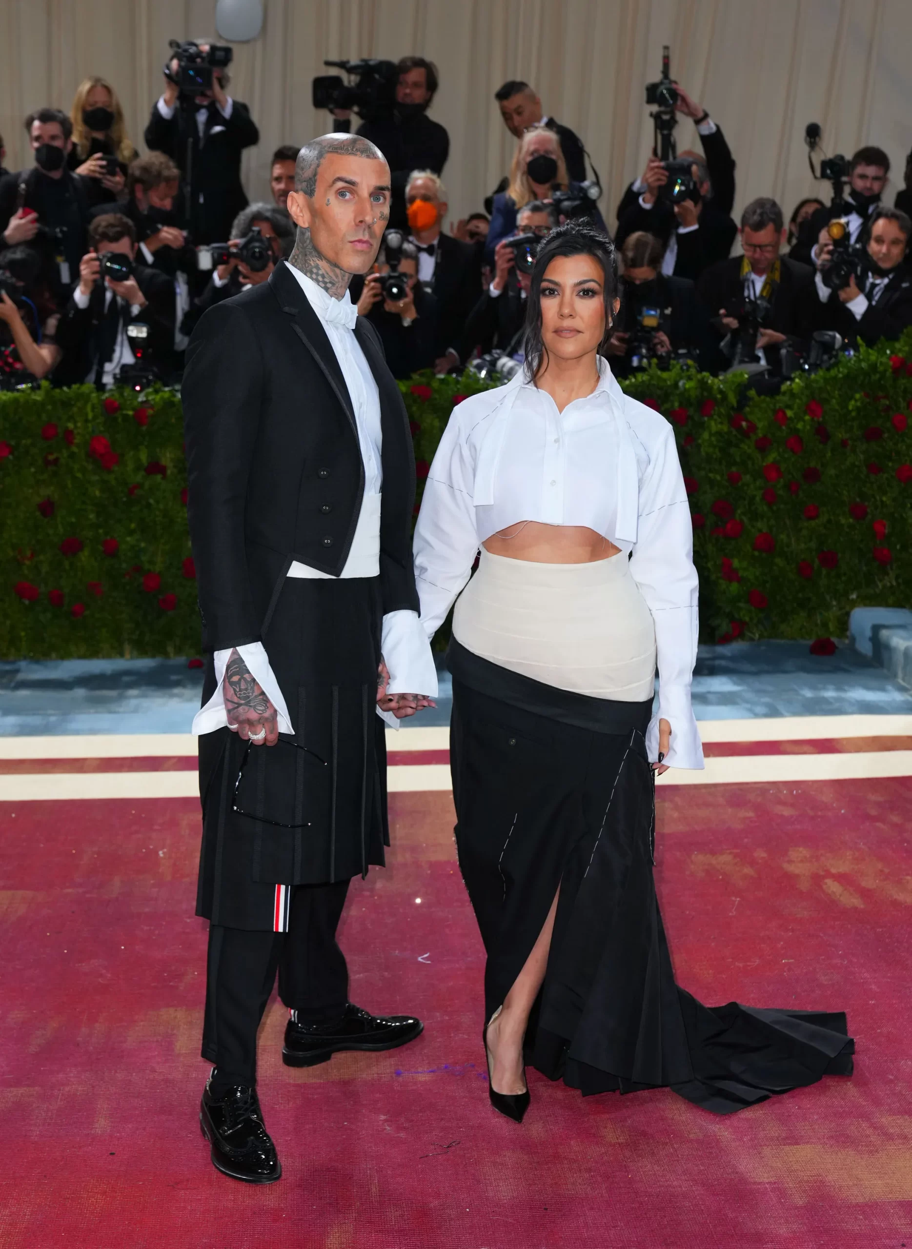 Travis Barker en Kourtney Kardashian zijn een van de beroemde koppels op het Met Gala