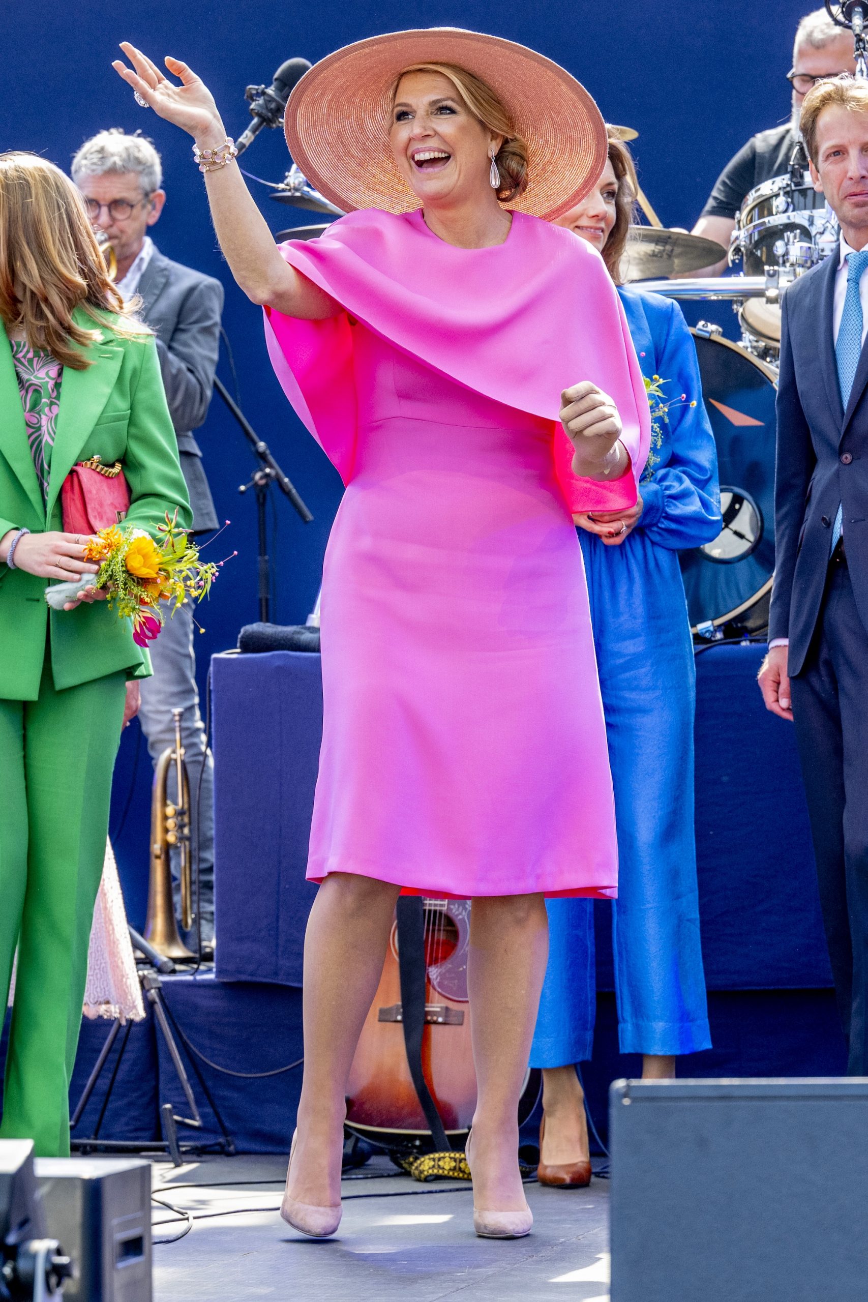 Koningin Máxima in een roze jurk