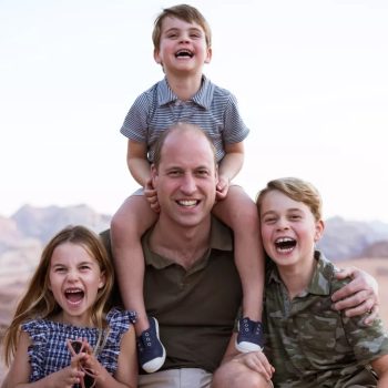 prins-william-straalt-met-george-charlotte-en-louis-op-nieuwe-foto-voor-vaderdag-214761