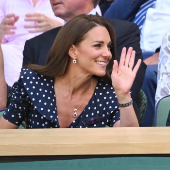 kate-middleton-omarmt-eighties-stijl-voor-prins-georges-eerste-bezoek-aan-wimbledon-216364