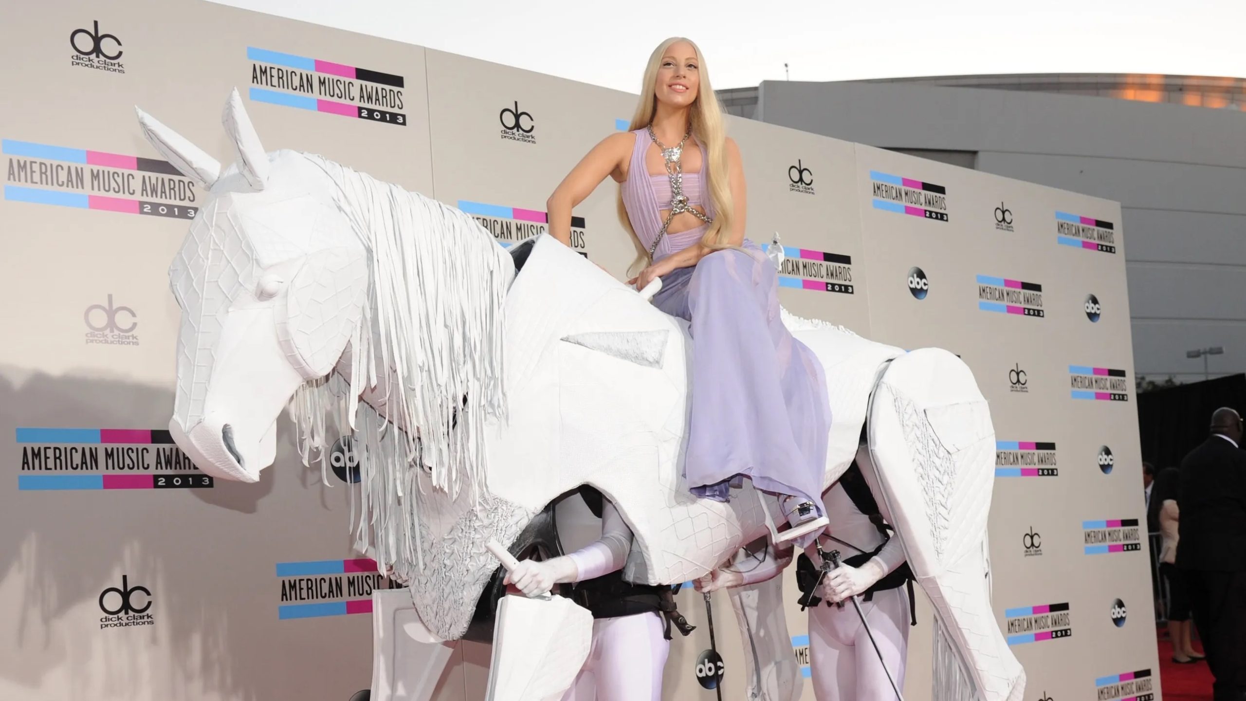 35 abiti alla moda di Lady Gaga