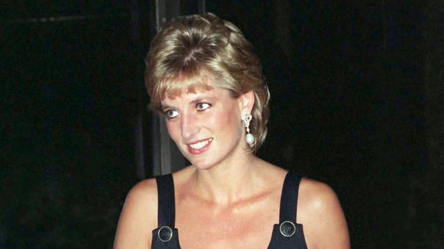 prinses-diana-geeft-je-de-beste-stijlinspiratie-voor-een-little-black-dress-deze-zomer-217758