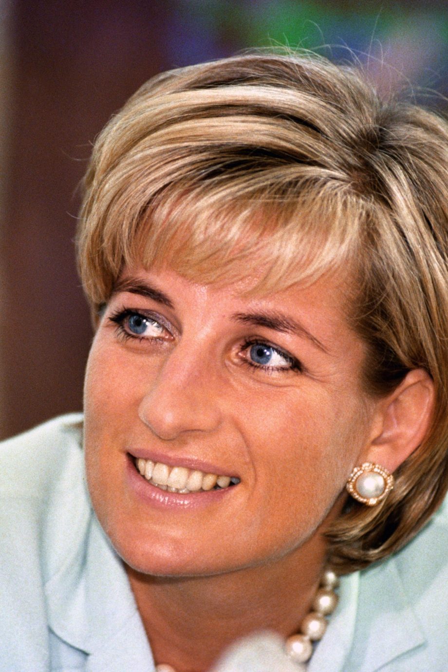 prinses-diana-overleed-25-jaar-geleden-waarom-blijft-zij-de-wereld-boeien-221497