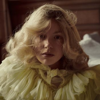 dit-is-de-beste-manier-om-droogshampoo-te-gebruiken-volgens-deze-celebrity-hairstylist-219233