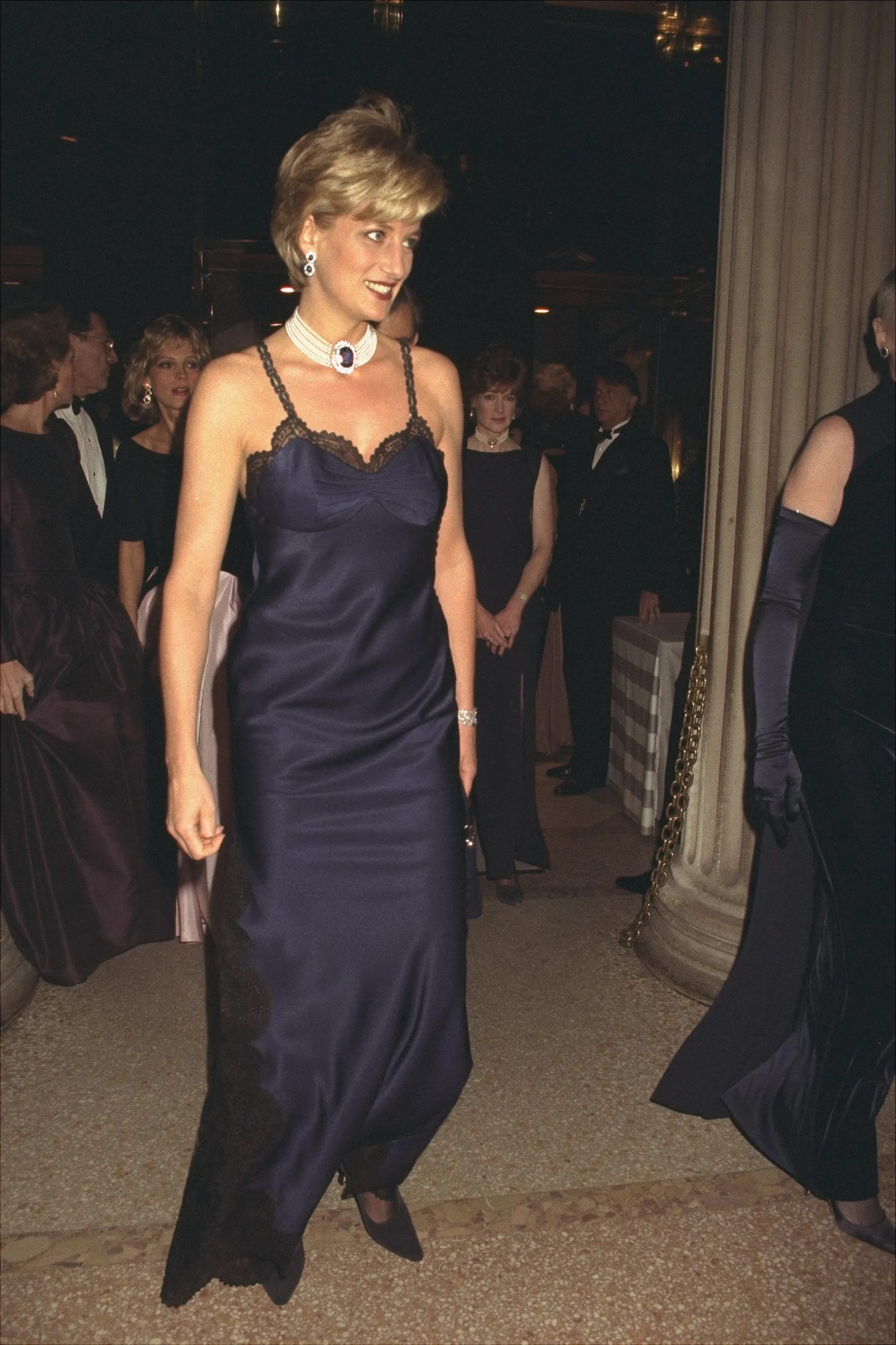 Prinses Diana in slipdress