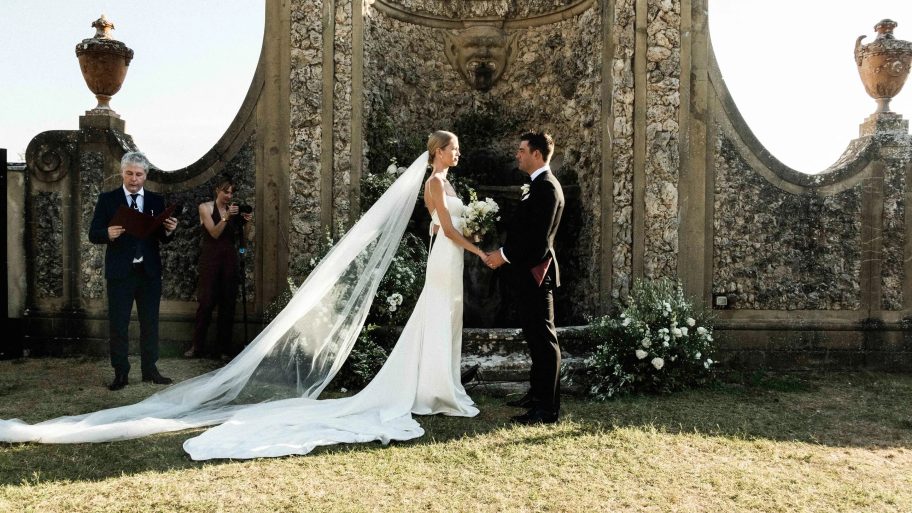 nederlands-model-daphne-groeneveld-droeg-galia-lahav-tijdens-haar-bruiloft-in-florence-219994