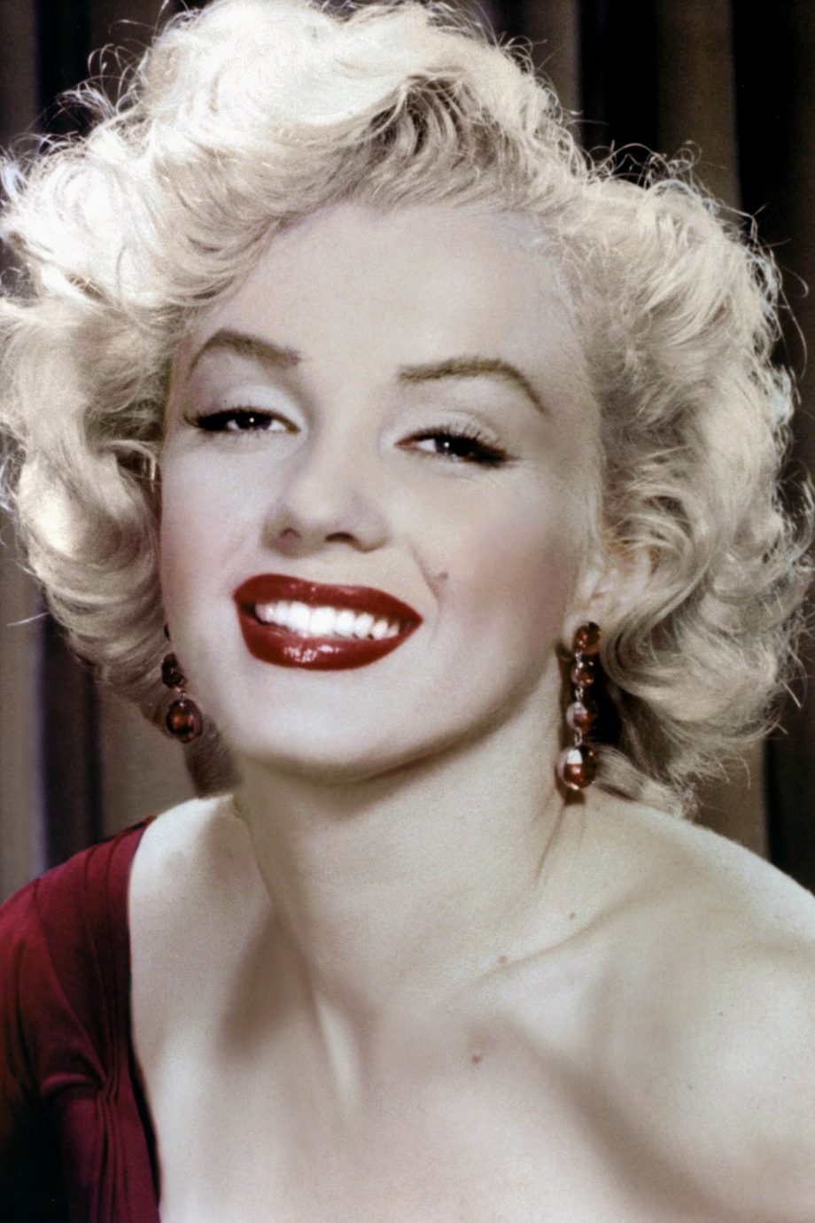 dit-is-het-geheim-achter-de-volle-wimpers-van-marilyn-monroe-223134