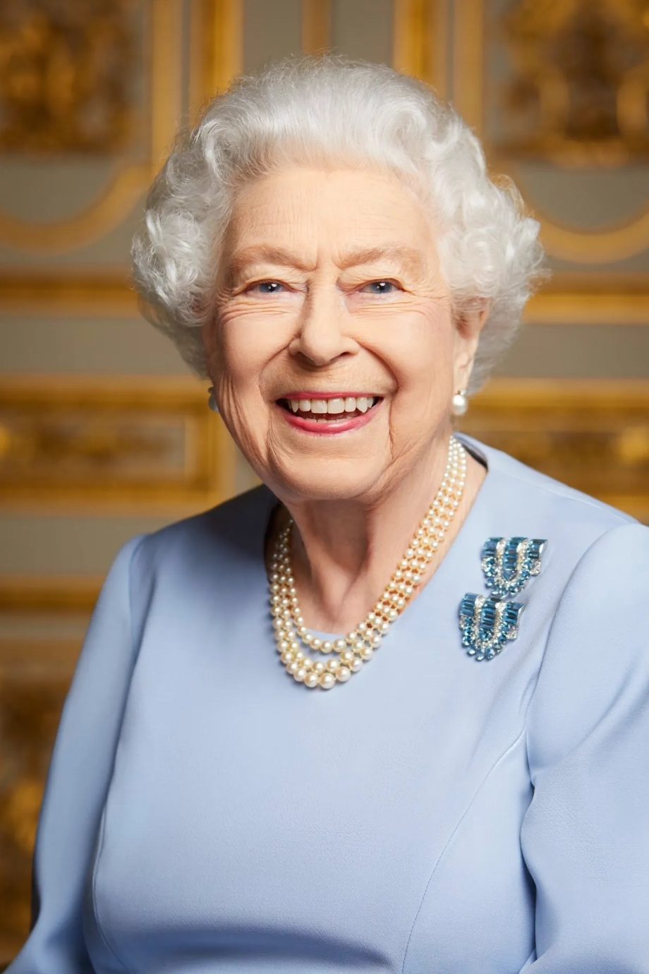 bekijk-het-laatste-portret-van-koningin-elizabeth-ii-223723