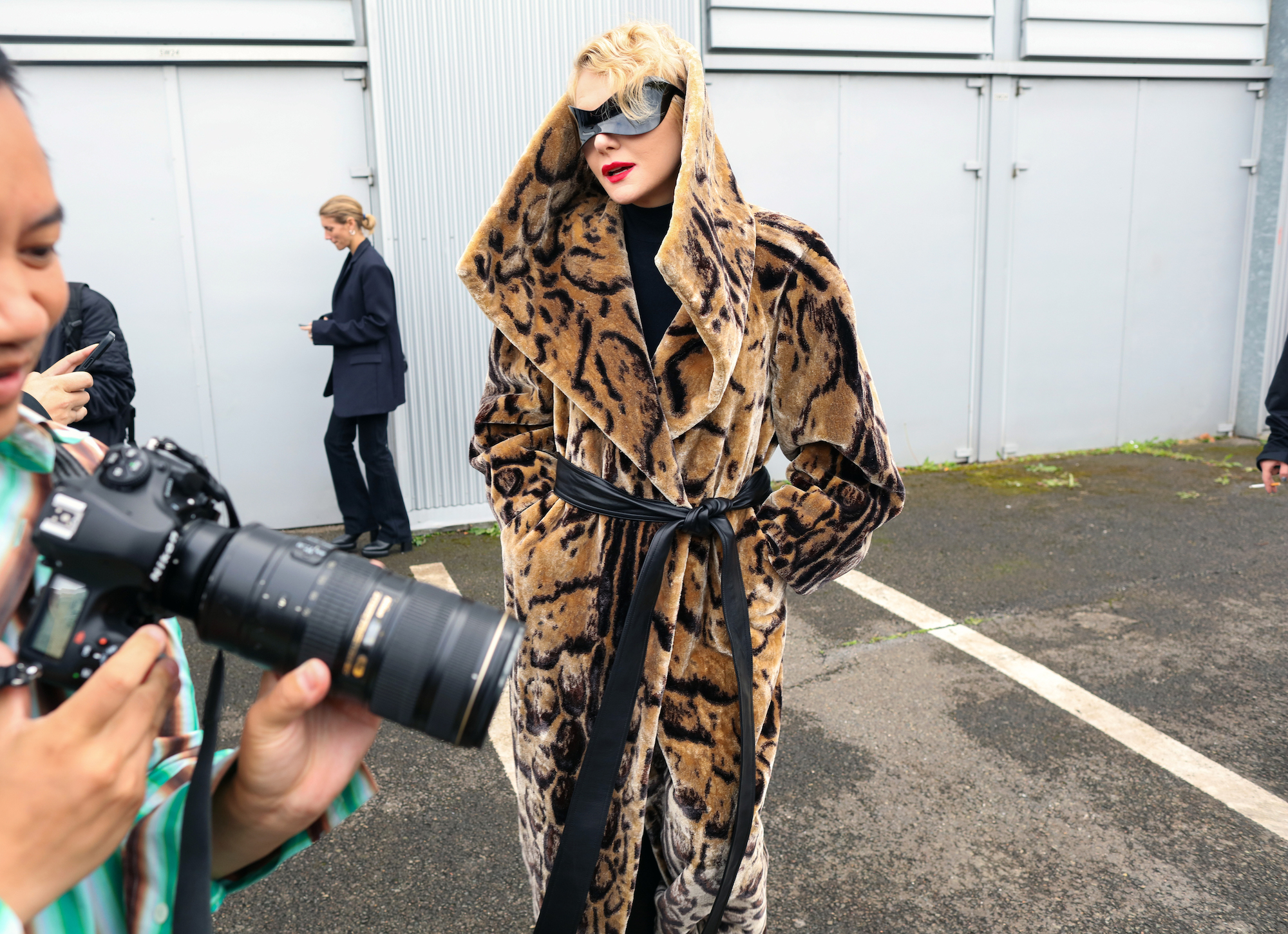 Furry jas tijdens PFW