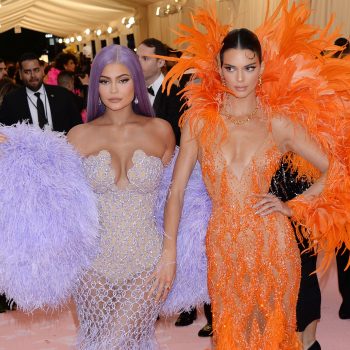 de-award-voor-beste-halloweenkostuums-gaat-naar-de-kardashian-jenners-229264