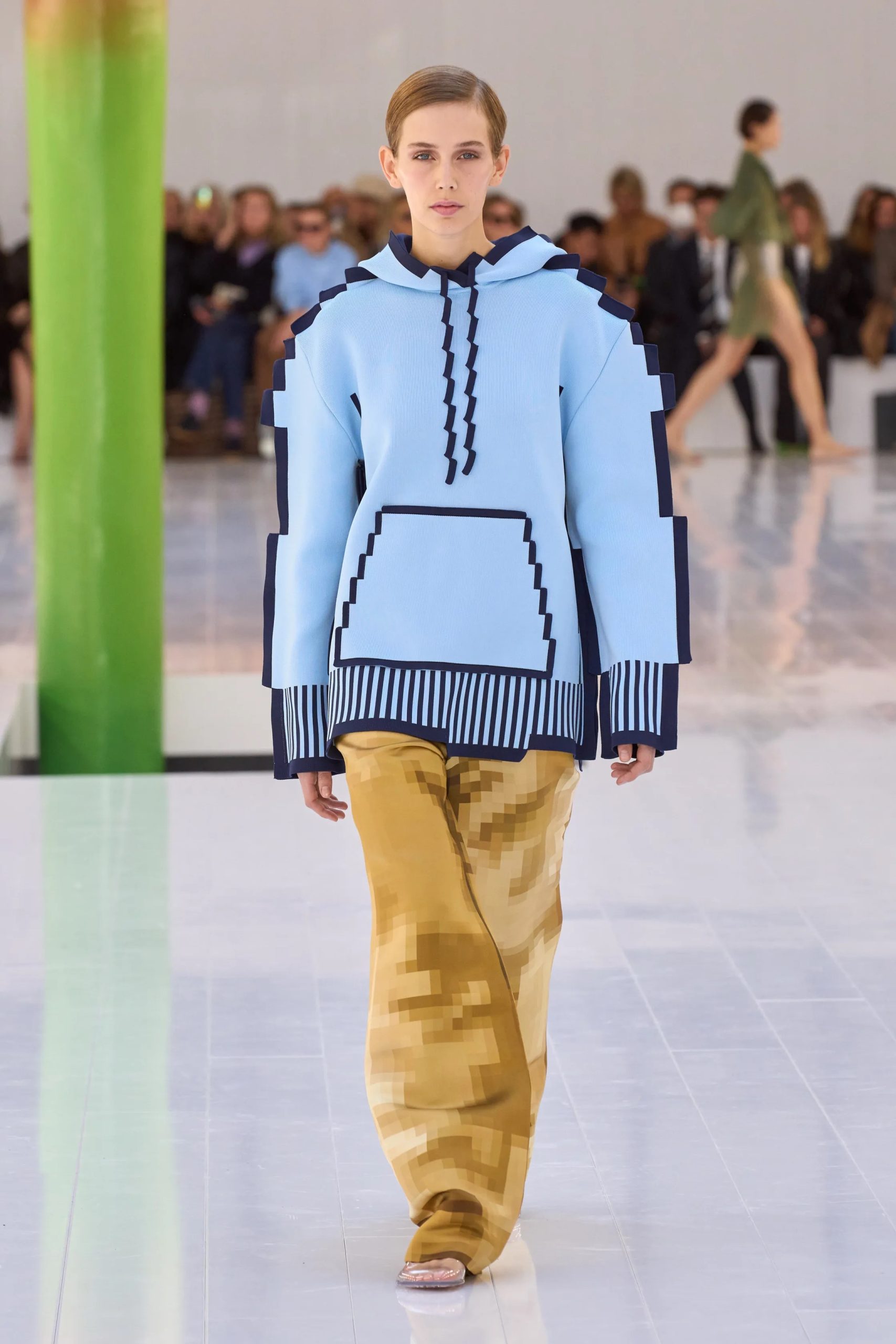 Yadé Castelijn voor Loewe