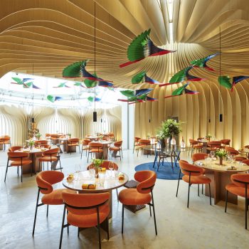 eten-bij-gucci-dior-of-louis-vuitton-9-designerrestaurants-voor-een-high-fashion-diner-253955