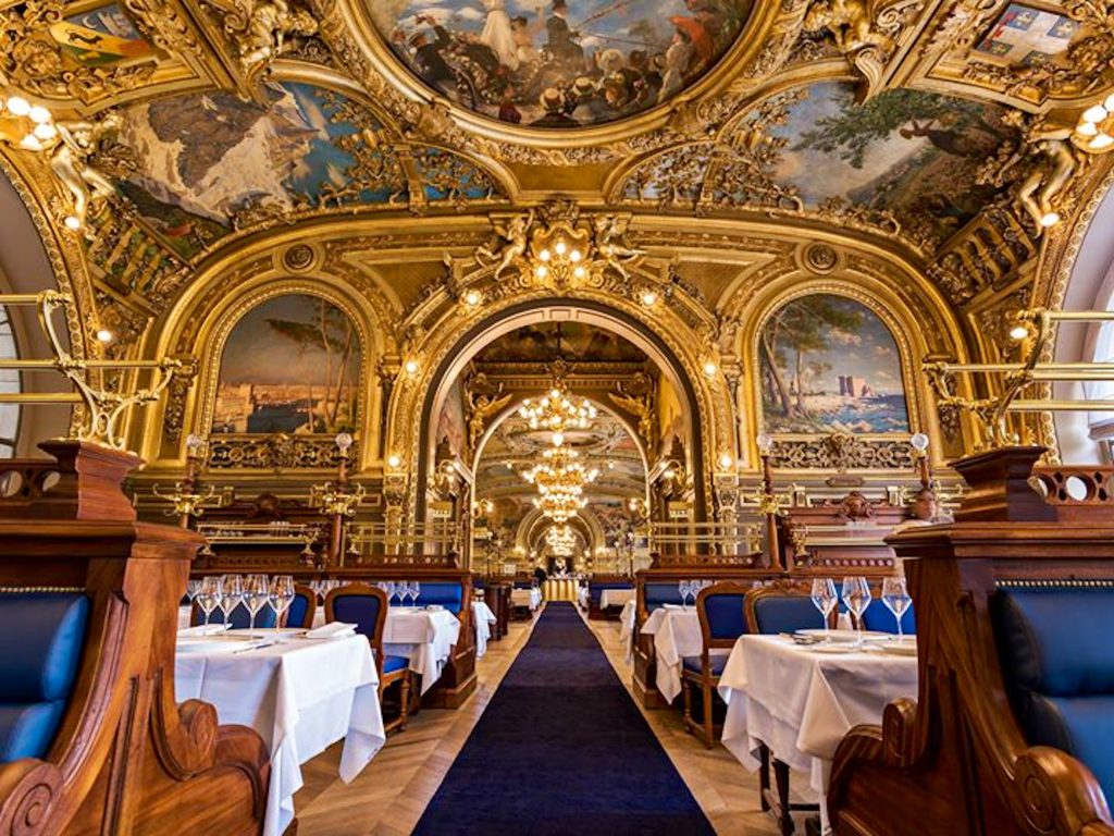 Le Train Bleu