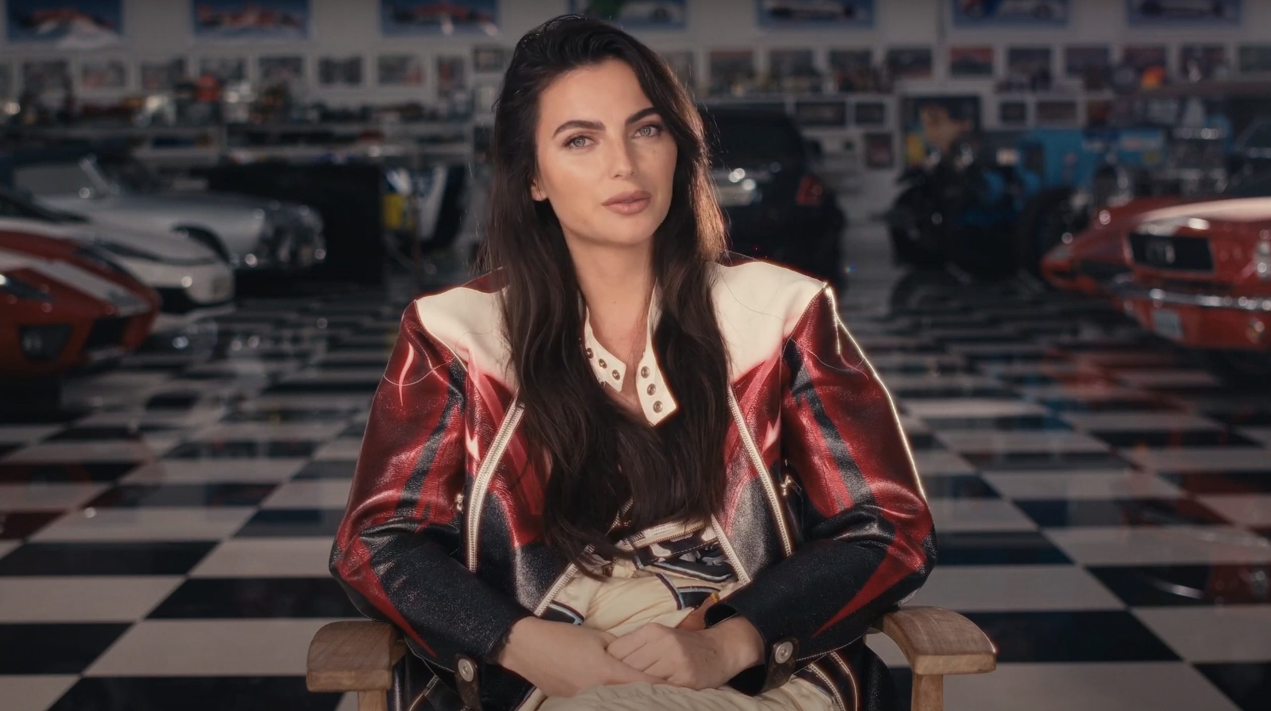 Bekijk de backstagevideo van Vogue's covershoot met Kelly Piquet