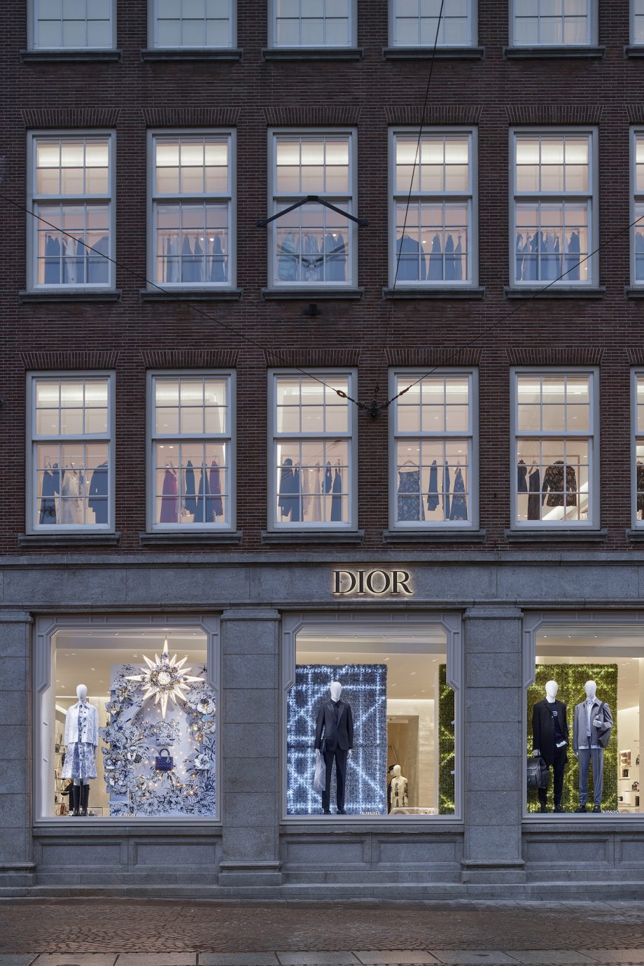 kijk-binnen-in-de-gloednieuwe-dior-boetiek-op-de-dam-in-amsterdam-236372