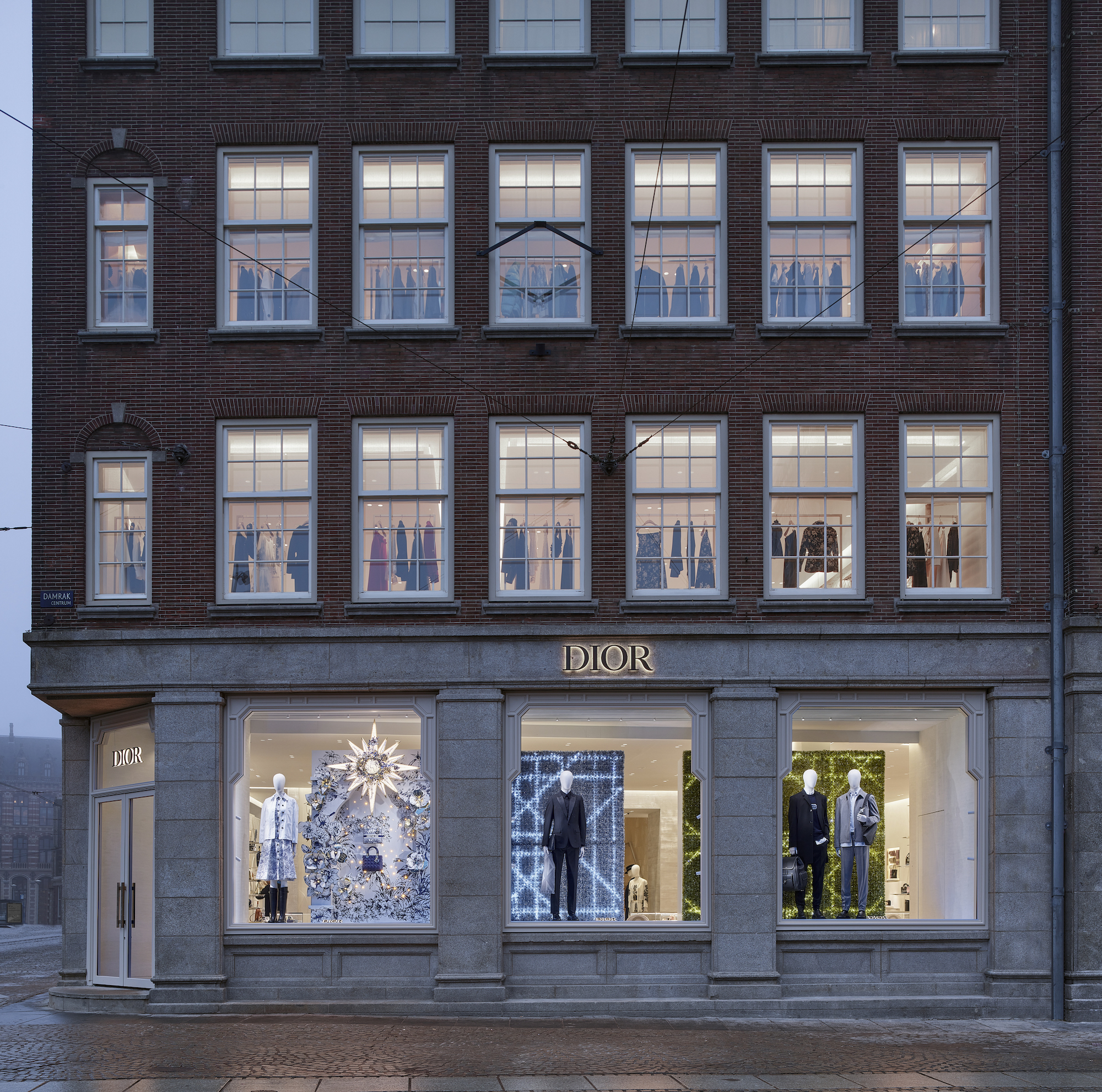 Kijk binnen in de nieuwe Dior-boetiek op de Dam in Amsterdam