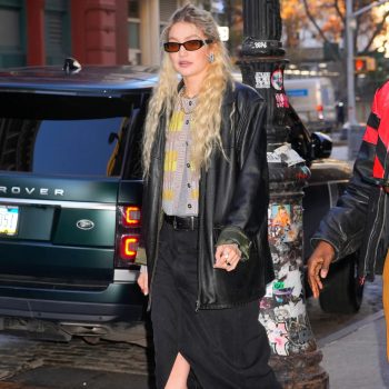 gigi-hadid-rockt-in-new-york-de-rok-die-bij-alle-winterboots-past-234688