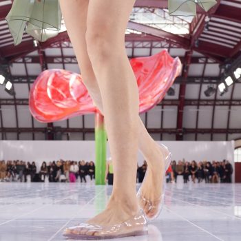 na-de-naked-dress-trend-wordt-2023-het-jaar-van-de-naked-shoe-236724