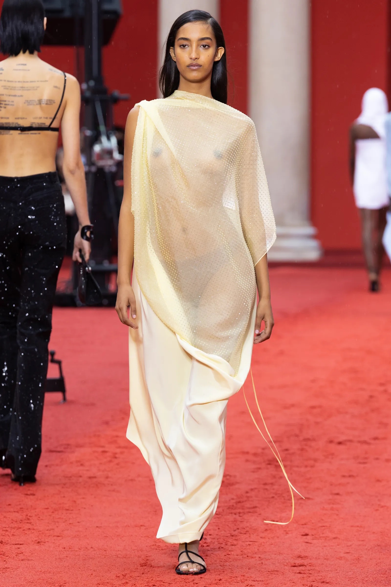 Ferragamo lente/zomer 2023