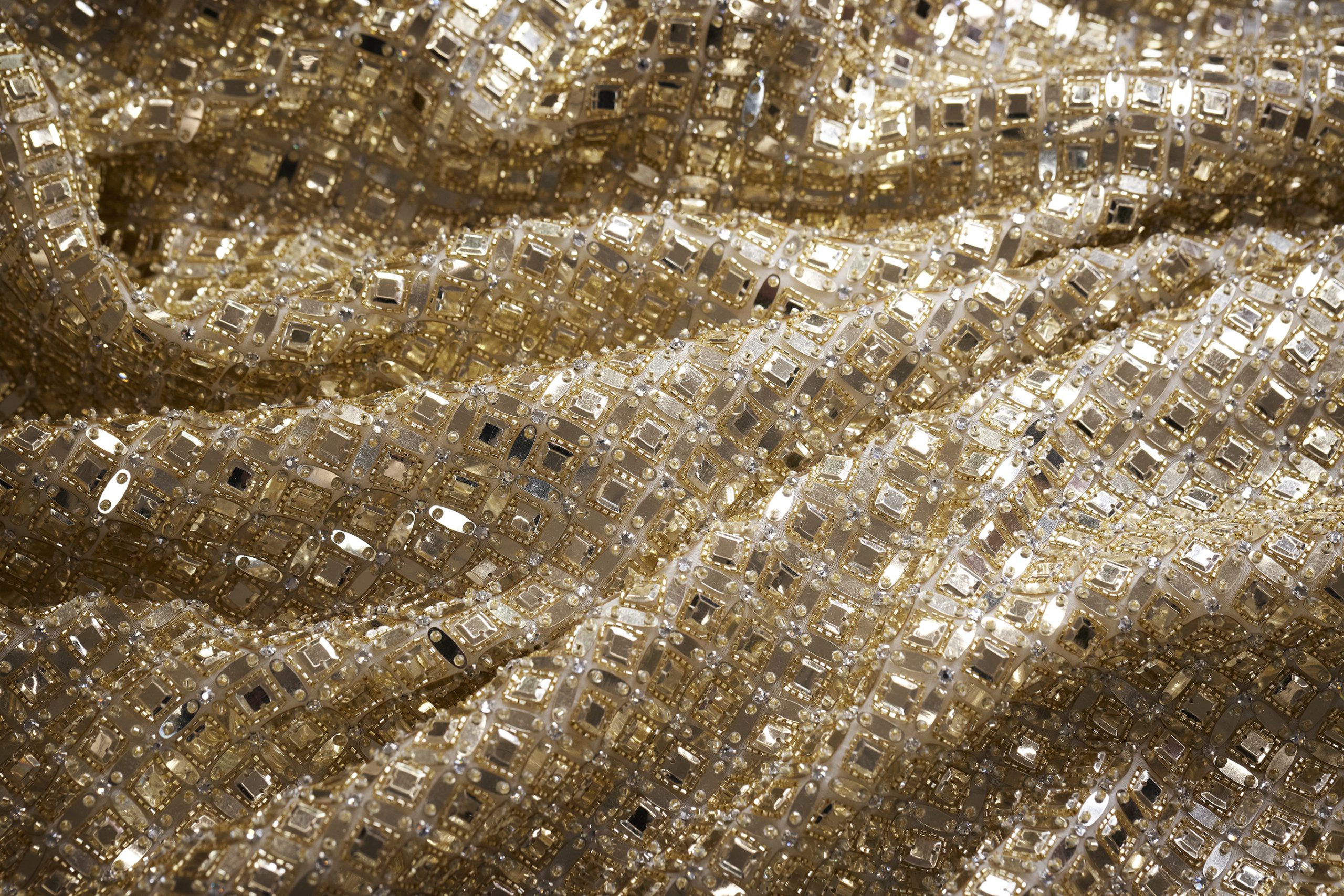 louis vuitton jurk details pailletten