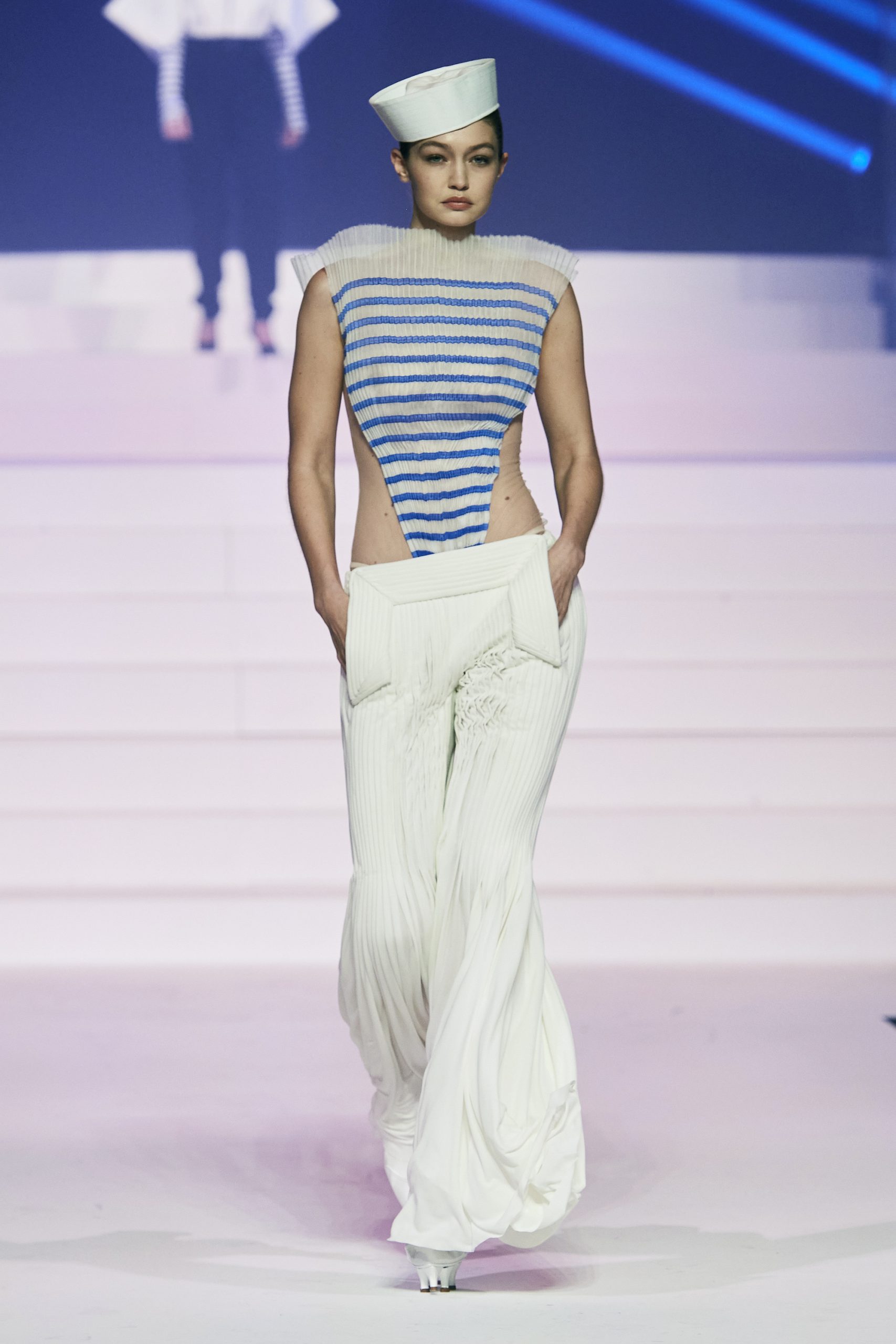 De beste catwalkmomenten van Gigi Hadid: Jean Paul Gaultier couture lente/zomer 2020