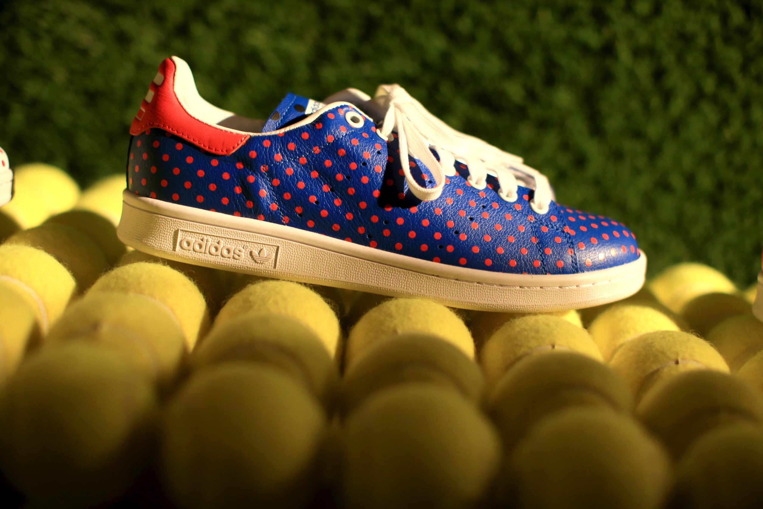 Schoen van Adidas met print door Pharrell