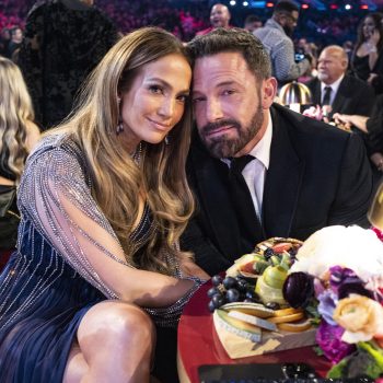 jennifer-lopez-en-ben-affleck-bezegelen-hun-liefde-met-matching-tattoos-op-valentijnsdag-242560