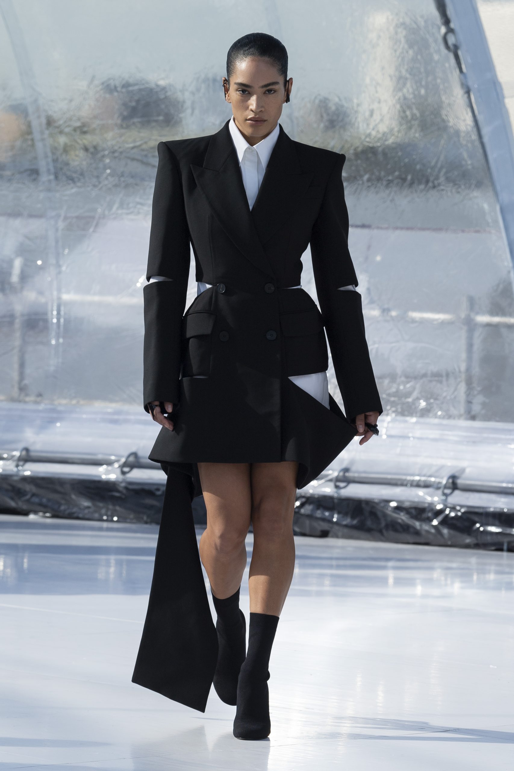 Alexander McQueen lente/zomer 2023