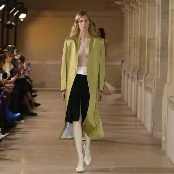 paris-fashion-week-wat-je-moet-weten-over-de-belangrijkste-herfst-winter-2023-collecties-244457