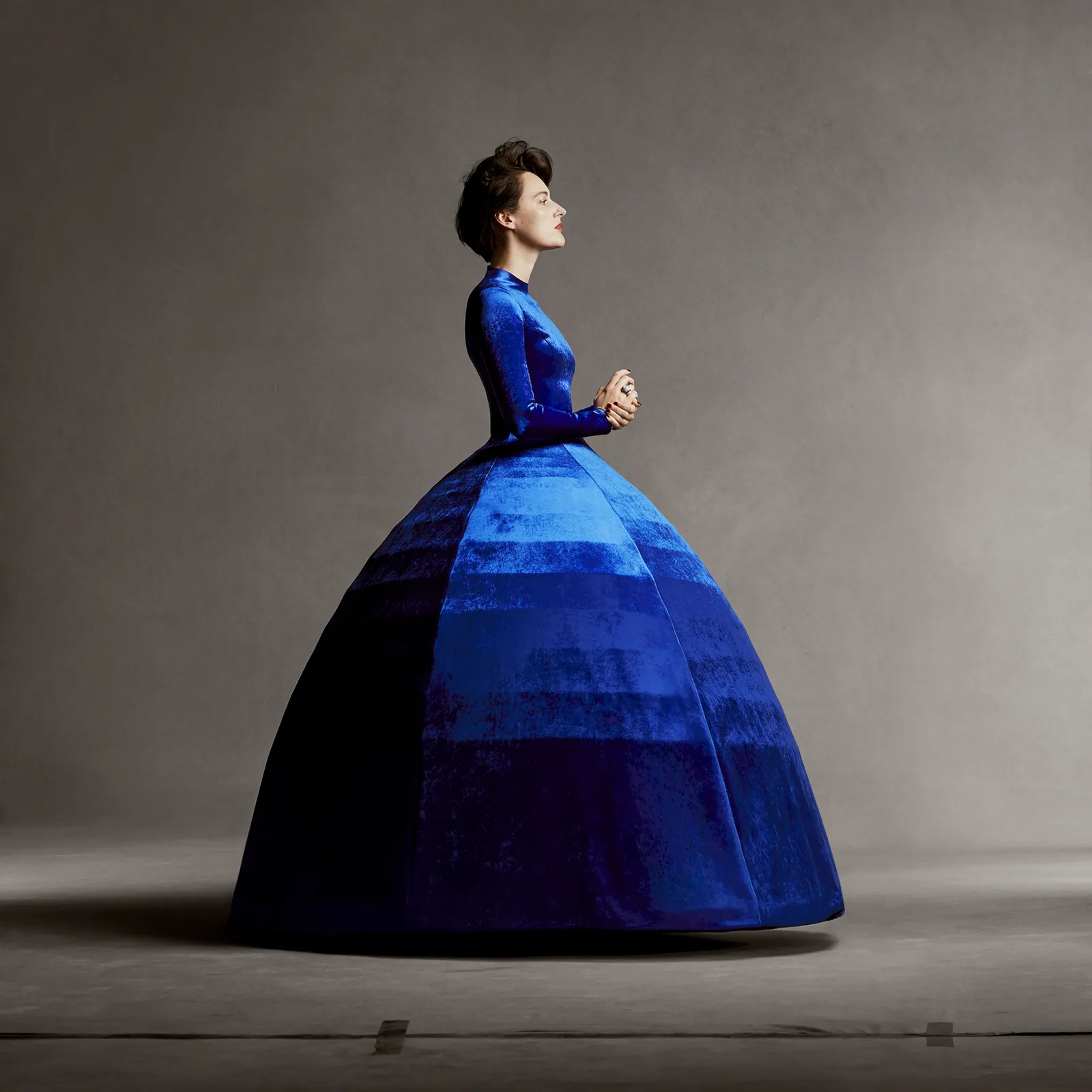 Iconische koepel jurk van het modehuis