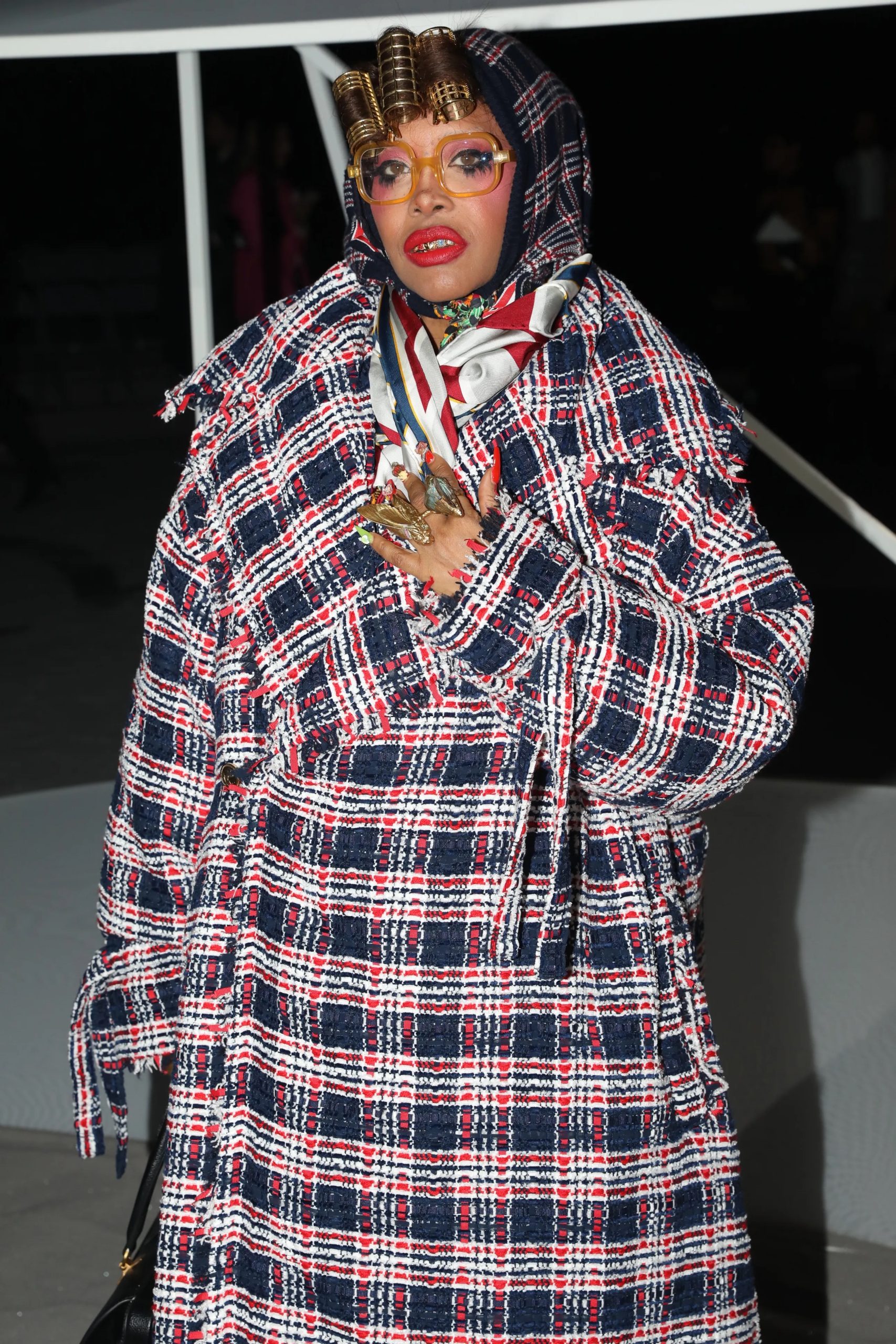Erykah Badu bij Thom Browne tijdens New York Fashion Week