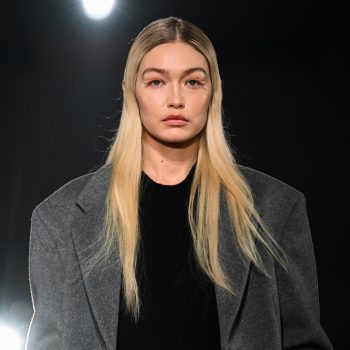 gigi-hadid-maakt-langverwachte-fashion-week-verschijning-bij-prada-243848