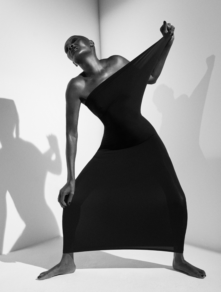 Grace Jones voor de Wolford lente/zomer 2023 campagne