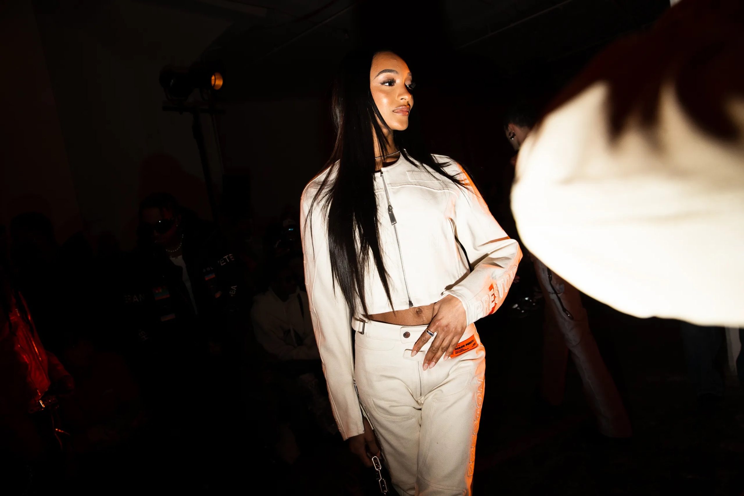 Jourdan Dunn bij Heron Preston tijdens New York Fashion Week