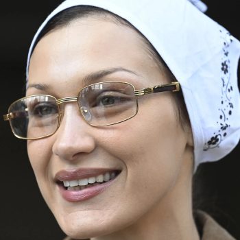 terugkeer-van-de-permanent-bella-hadid-is-fan-van-de-strakke-krullen-247107