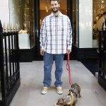 Simon Porte Jacquemus met zijn hond